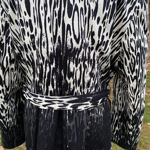 NWT Samuel Dong Jacket Black & Cream Zippered Belted Size Medium - Picture 10 of 10